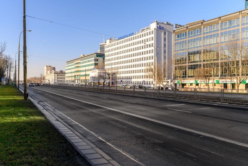 Ostello A&O Warszawa Wola Esterno foto